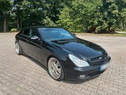 Schwarz Gebraucht 2007 Mercedes CLS500 Limousine | 15.500 €