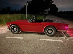 Rot Gebraucht 1974 Triumph TR6 Cabrio | 20.000 €