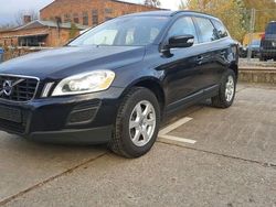 Schwarz metallic Gebraucht 2012 Volvo XC60 Momentum SUV | 11.900 €