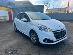 Weiß Gebraucht 2019 Peugeot 208 Kleinwagen | 6.650 € (Superpreis)