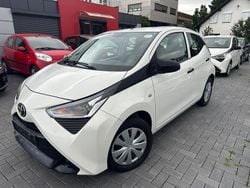 Weiß Gebraucht 2019 Toyota Aygo Kleinwagen | 7.999 € (Fairer Preis)