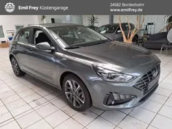Grau Gebraucht 2023 Hyundai i30 Trend Limousine | 19.380 € (Fairer Preis)