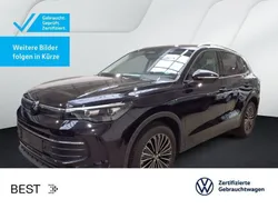 Deep black perleffekt Gebraucht 2024 VW Tiguan Life SUV | 36.999 € (Fairer Preis)