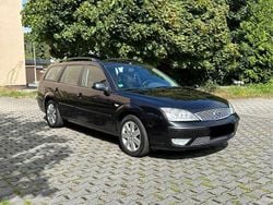 Schwarz Gebraucht 2006 Ford Mondeo Kombi | 1.300 € (Fairer Preis)