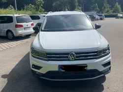 Weiß Gebraucht 2019 VW Tiguan Allspace IQ Drive SUV | 21.999 € (Guter Preis)