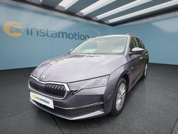 Grau Gebraucht 2024 Skoda Octavia Kombi | 29.599 € (Fairer Preis)