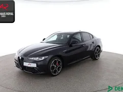 Schwarz Gebraucht 2024 Alfa Romeo Giulia Veloce Limousine | 37.780 € (Fairer Preis)