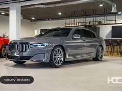 Grau Gebraucht 2021 BMW 730 Limousine | 51.950 € (Teuer)