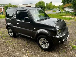 Grau Gebraucht 2013 Suzuki Jimny Style SUV | 13.900 € (Fairer Preis)