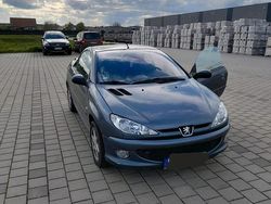 Grau Gebraucht 2006 Peugeot 206 CC Cabrio | 2.000 €