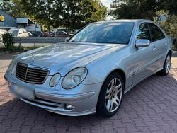 Silber Gebraucht 2006 Mercedes E270 Avantgarde Limousine | 5.999 €