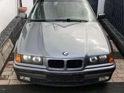 Gebraucht 1995 BMW 323 Limousine | 8.000 €