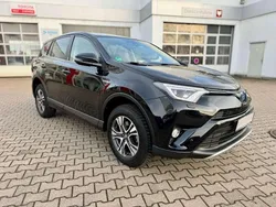Mysticschwarz metallic Gebraucht 2018 Toyota RAV4 Hybrid Team SUV | 25.950 € (Fairer Preis)