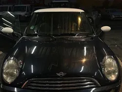 Schwarz Gebraucht 2004 Mini Cooper Kleinwagen | 1.900 € (Etwas zu teuer)