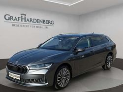 Grau Gebraucht 2024 Skoda Superb LAURIN & KLEMENT Kombi | 38.900 € (Guter Preis)