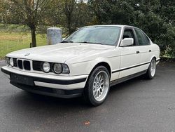 Weiß Gebraucht 1991 BMW 535 Shadowline Limousine | 10.600 €