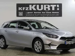 Sparklingsilber Neu 2025 Kia Ceed Comfort Limousine | 26.490 € (Fairer Preis)