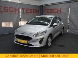Silber Gebraucht 2017 Ford Fiesta Trend Limousine | 10.490 € (Fairer Preis)