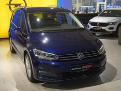 Blau Gebraucht 2017 VW Touran Highline Van / Kleinbus | 18.890 € (Guter Preis)