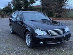 Schwarz Gebraucht 2006 Mercedes C180 Avantgarde Kombi | 2.500 € (Fairer Preis)