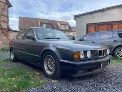 Grau Gebraucht 1988 BMW 535 Sport Line Limousine | 3.990 €