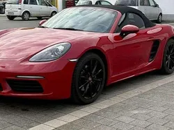 Rot Gebraucht 2020 Porsche 718 Boxster Cabrio | 61.500 €