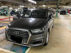 Grau Gebraucht 2017 Audi Q7 Design SUV | 34.000 € (Fairer Preis)