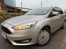 Silber Gebraucht 2016 Ford Focus Kombi | 5.790 € (Guter Preis)