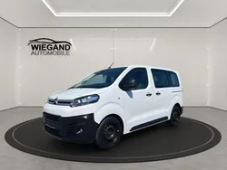 Weiß Gebraucht 2017 Citroën Jumpy Van / Kleinbus | 16.930 €