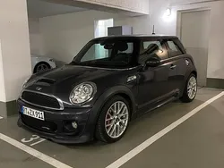 Grau Gebraucht 2013 Mini John Cooper Works Kleinwagen | 15.000 € (Etwas zu teuer)