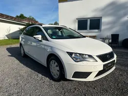 Weiß Gebraucht 2018 Seat Leon ST Reference Kombi | 7.790 € (Fairer Preis)