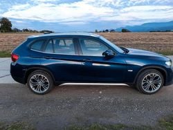 Blau Gebraucht 2009 BMW X1 SUV | 9.000 €