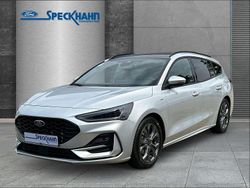 Silber Gebraucht 2024 Ford Focus ST-Line Limousine | 28.995 € (Teuer)