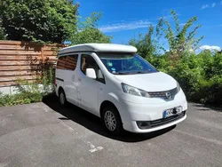 Weiß Gebraucht 2013 Nissan Evalia Van / Kleinbus | 20.000 €
