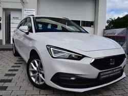 Weiß Gebraucht 2022 Seat Leon Limousine | 20.599 € (Fairer Preis)