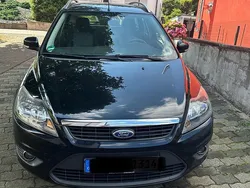 Schwarz Gebraucht 2010 Ford Focus Sport Kombi | 2.300 € (Guter Preis)
