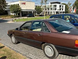 Braun Gebraucht 1986 Audi 100 Limousine | 5.600 €