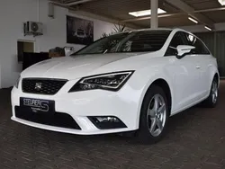 Weiss Gebraucht 2015 Seat Leon Limousine | 15.290 € (Teuer)