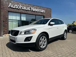 Weiß Gebraucht 2010 Volvo XC60 Summum SUV | 17.980 € (Teuer)