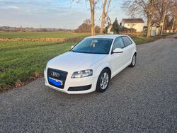 Weiß Gebraucht 2010 Audi A3 Attraction Limousine | 3.899 € (Guter Preis)