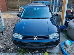 Blau Gebraucht 1999 VW Golf IV Kombi | 899 € (Fairer Preis)
