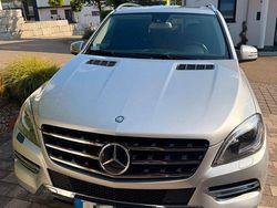 Silber Gebraucht 2013 Mercedes ML350 SUV | 18.099 € (Fairer Preis)