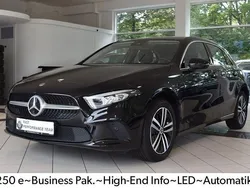 Schwarz Gebraucht 2022 Mercedes A250 Business Limousine | 26.990 € (Fairer Preis)