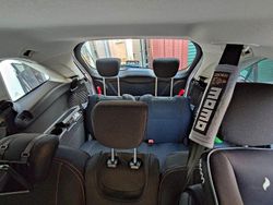 Weiß Gebraucht 2019 Ford Grand C-Max Cool & Connect Van / Kleinbus | 16.200 € (Etwas zu teuer)