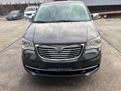 Grau Gebraucht 2011 Lancia Voyager Platinum Van / Kleinbus | 7.700 €