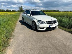 Weiß Gebraucht 2011 Mercedes C63 AMG AMG Kombi | 24.999 €