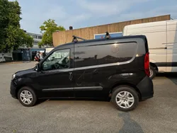 Schwarz Gebraucht 2017 Fiat Doblò Van / Kleinbus | 9.990 €