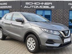 Grau Gebraucht 2017 Nissan Qashqai Visia SUV | 10.690 € (Fairer Preis)