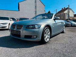 Blau Gebraucht 2007 BMW 330 Cabriolet Sport Line Cabrio | 13.790 € (Guter Preis)