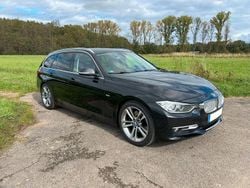Schwarz Gebraucht 2013 BMW 330 Comfort Edition Kombi | 12.750 € (Guter Preis)